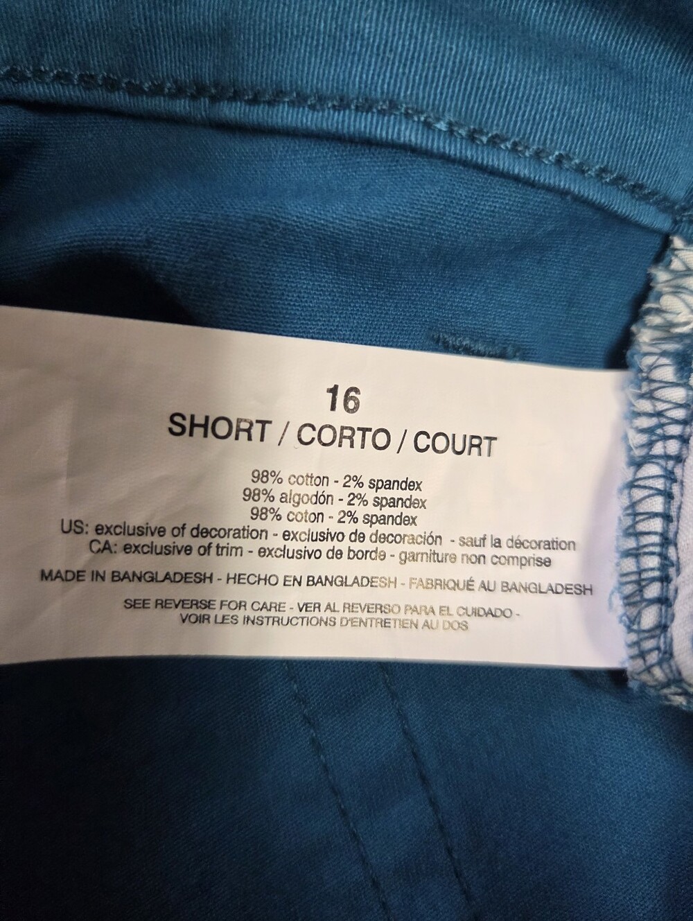 NWT Amanda 2.0 By Gloria Vanderbilt Ink Blue Size 16 Short Pants - Picture 4 of 12